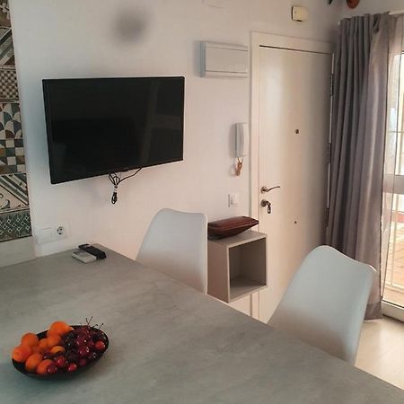Beautiful Apartment With Terrace San Basilio Севилья Экстерьер фото